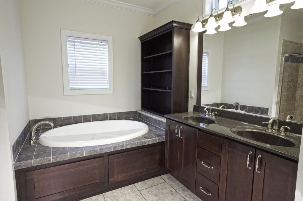 Summit Lattimore 1S3017V by RAnell Homes